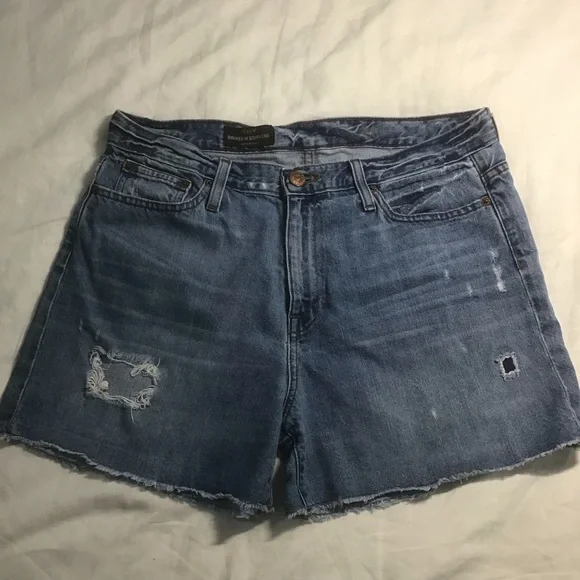 J.Crew Broken In Boyfriend Denim Jean Shorts Medium Wash, Size 30 - Picture 1 of 12